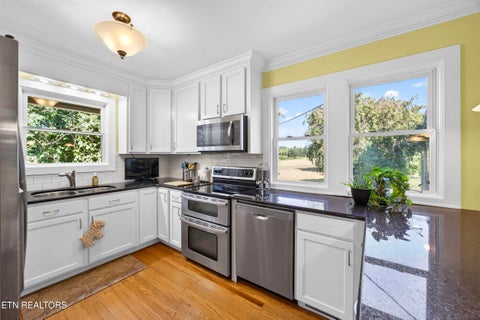 Tiny photo for 2472 Hilham Hwy, Hilham, TN 38568 (MLS # 1354871)