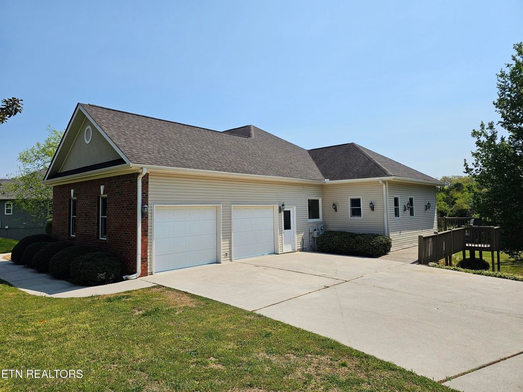 Photo of 103 Huron Place, Loudon, TN 37774 (MLS # 1335796)