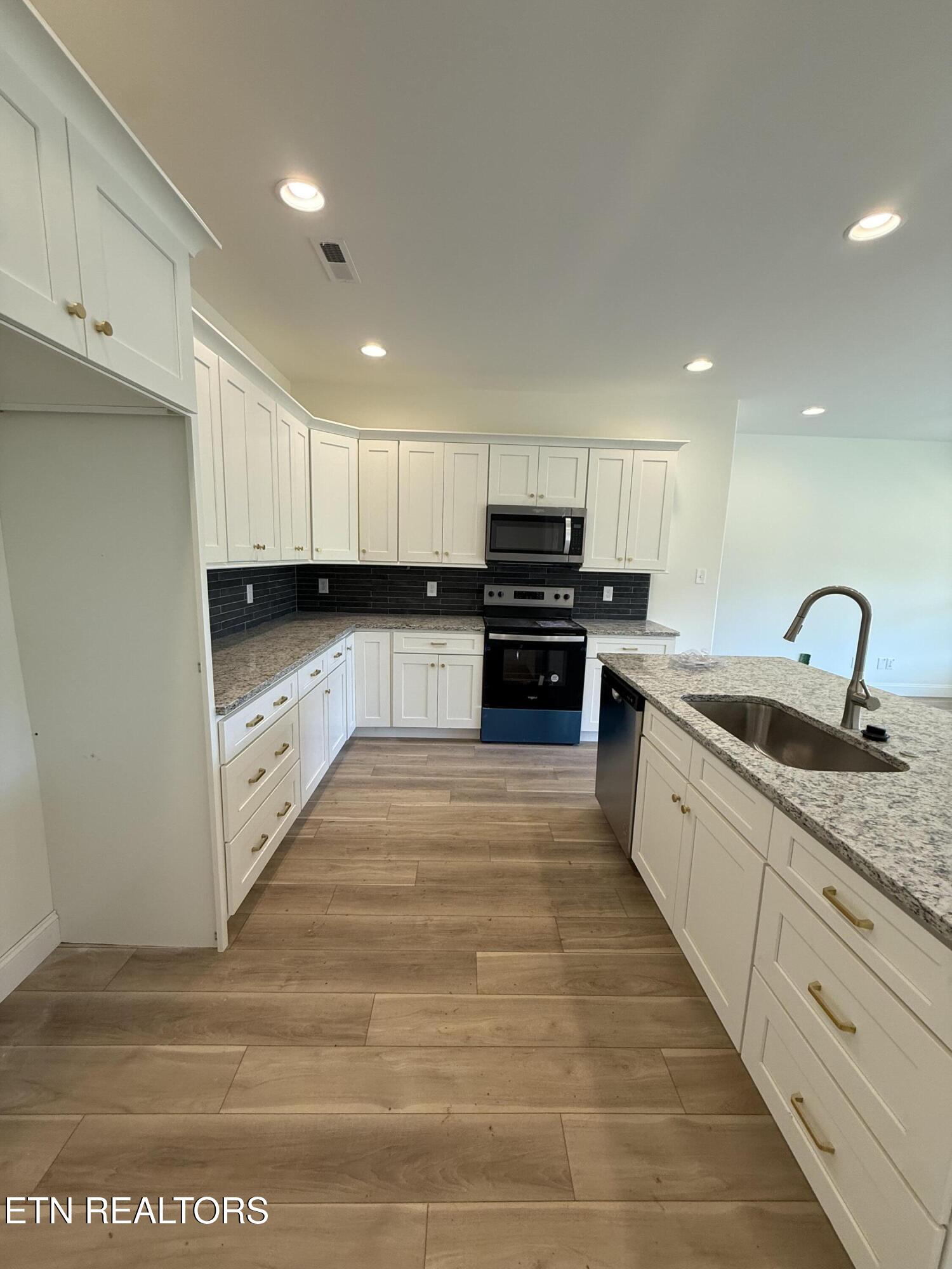 7356 Whispering Creek Lane