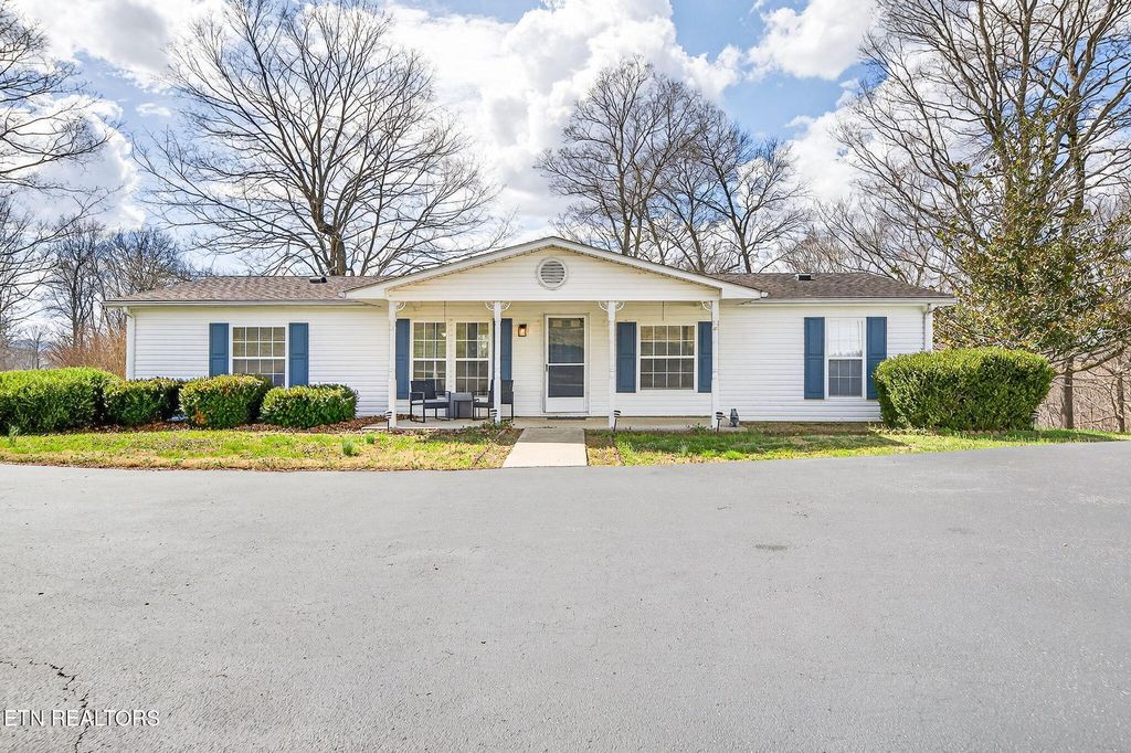Photo of 1541 Hassler Loop, Byrdstown, TN 38549 (MLS # 1333050)