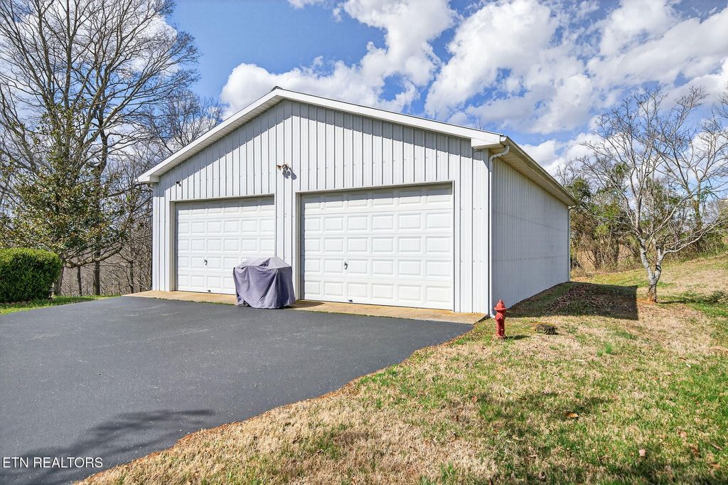 Photo of 1541 Hassler Loop, Byrdstown, TN 38549 (MLS # 1333050)