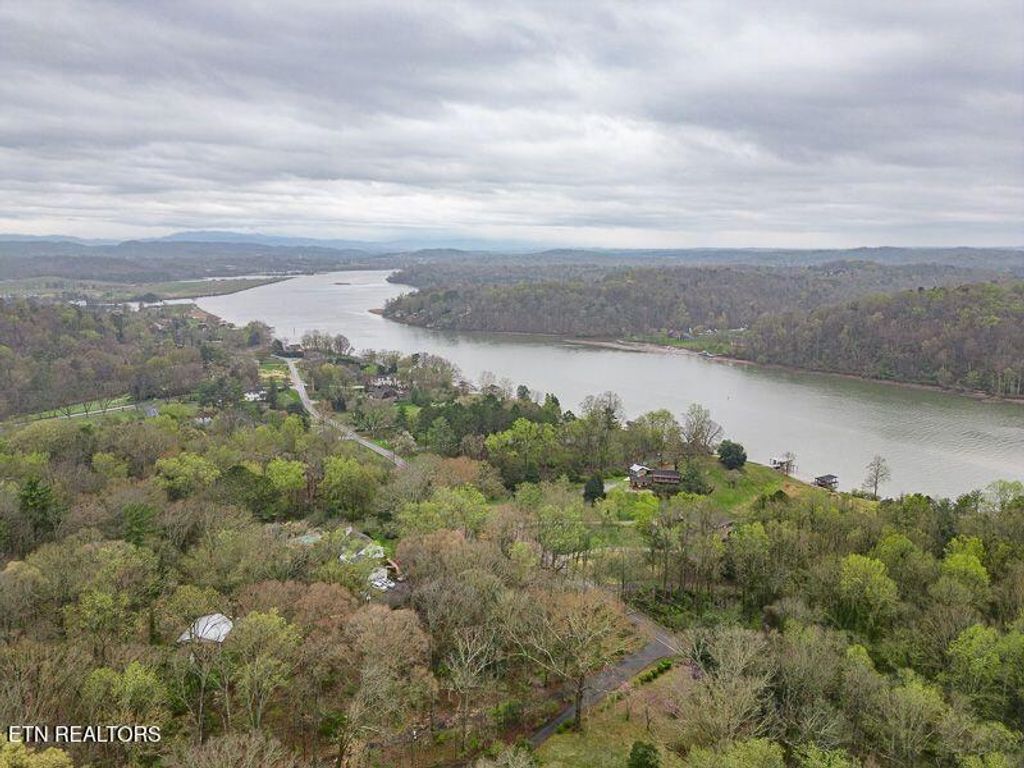 Photo of 3827 Maloney Rd, Knoxville, TN 37920 (MLS # 1288331)