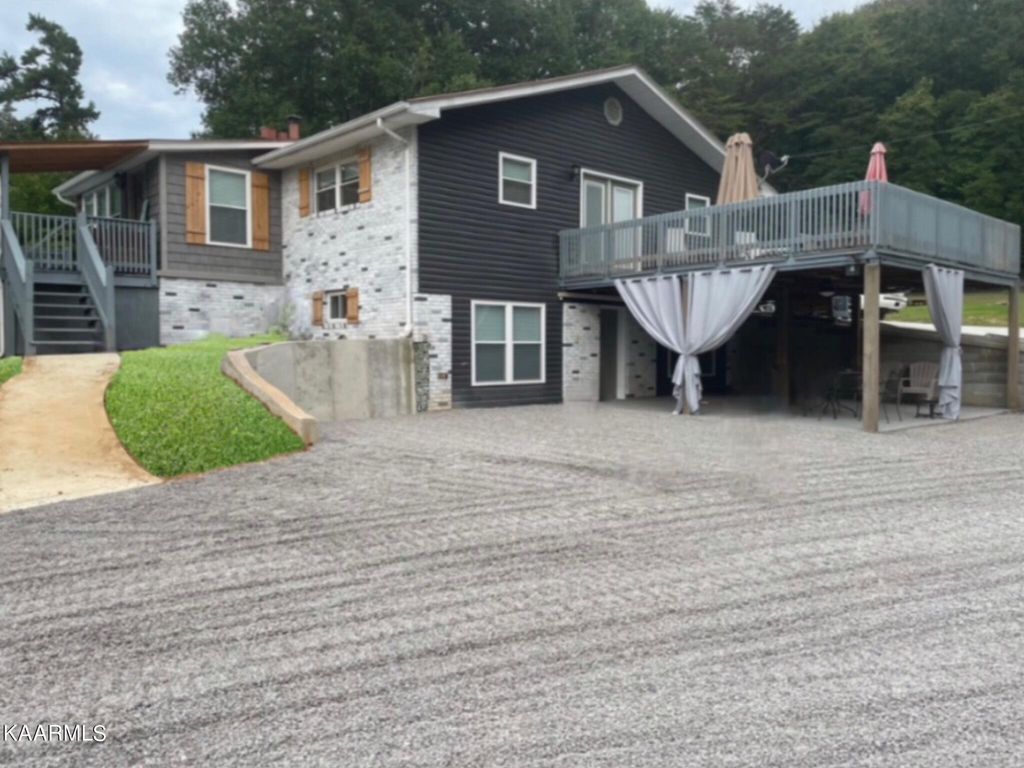 Photo of 2007 E Wolf Valley Rd, Heiskell, TN 37754 (MLS # 1210975)