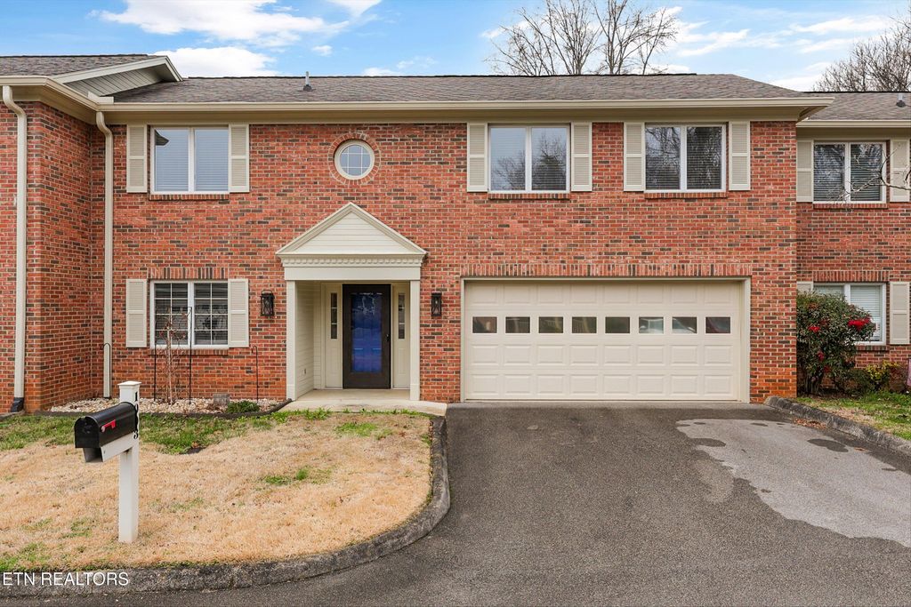 Photo of 1003 Hardwick Drive, Maryville, TN 37803 (MLS # 1332341)