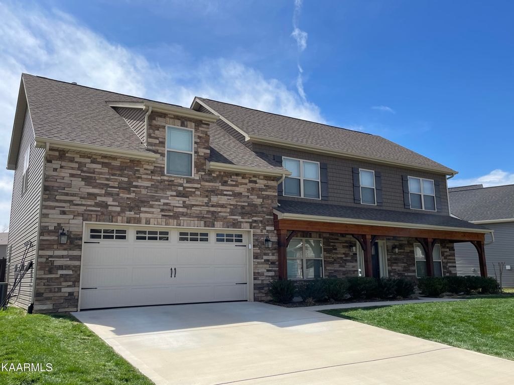 Photo of 1154 Aspen Glen Drive, Alcoa, TN 37701 (MLS # 1221469)