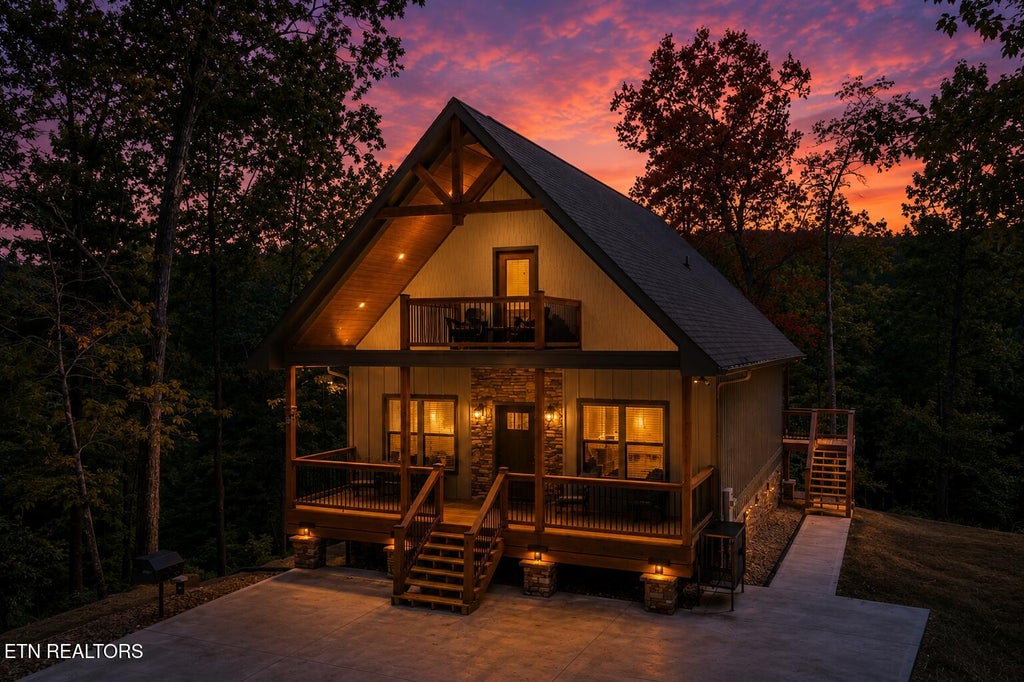 Photo of 1756 Stinnett Rd, Sevierville, TN 37876 (MLS # 1353299)