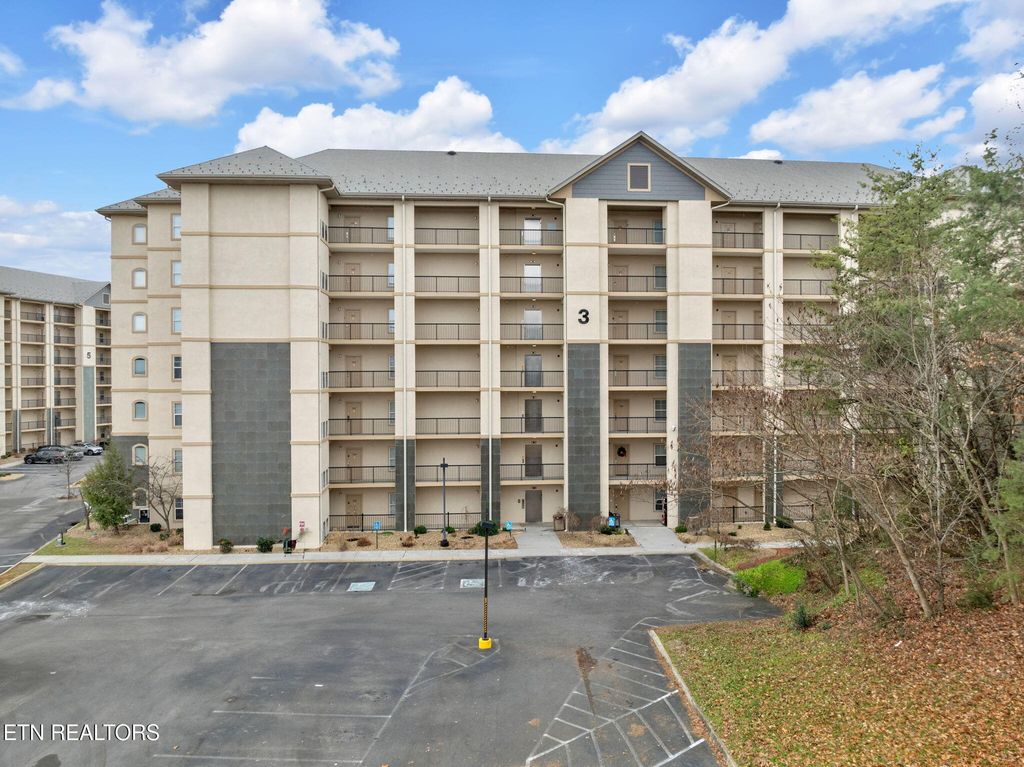 Photo of 124 Plaza Drive Drive #3203, Pigeon Forge, TN 37863 (MLS # 1318351)