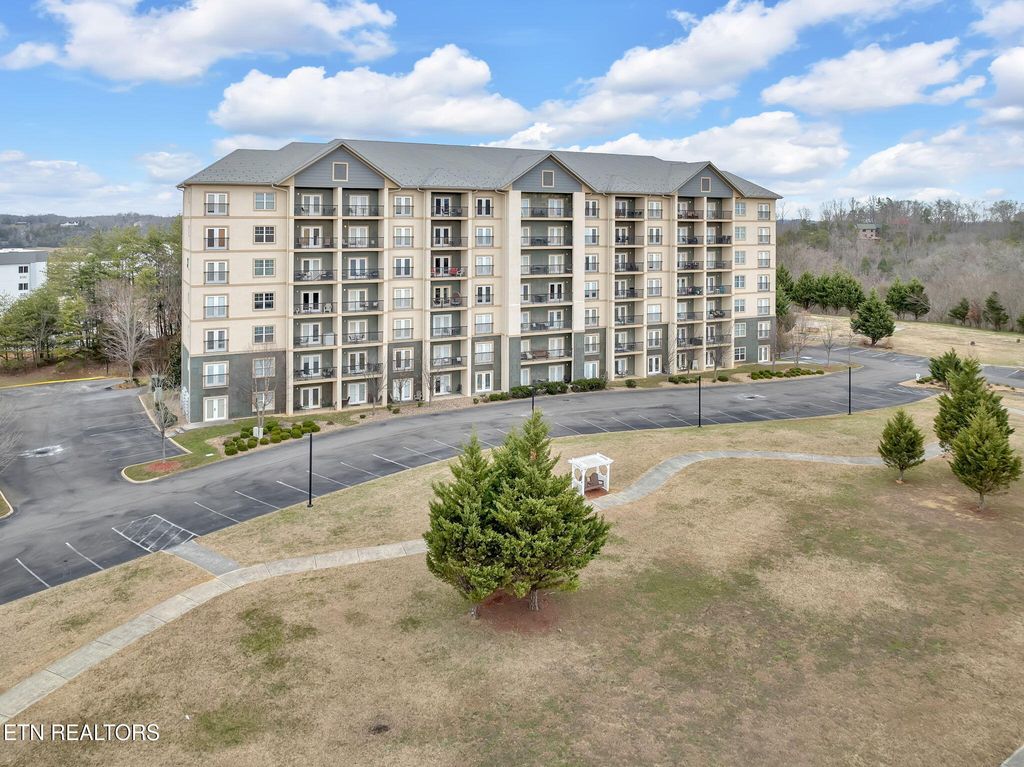 Photo of 124 Plaza Drive Drive #3203, Pigeon Forge, TN 37863 (MLS # 1318351)