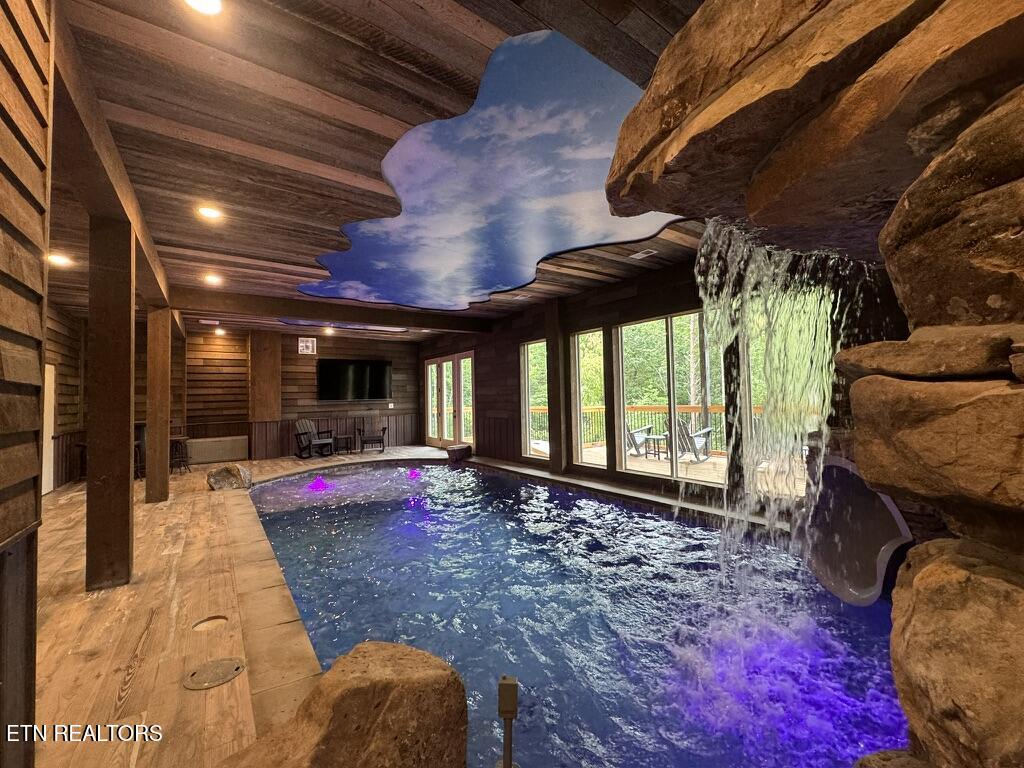 TR 5 Caney Creek (Cabin Package) Rd