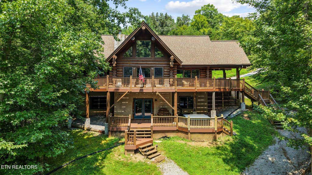 Photo of 136 Landmark Drive, New Tazewell, TN 37825 (MLS # 1350328)