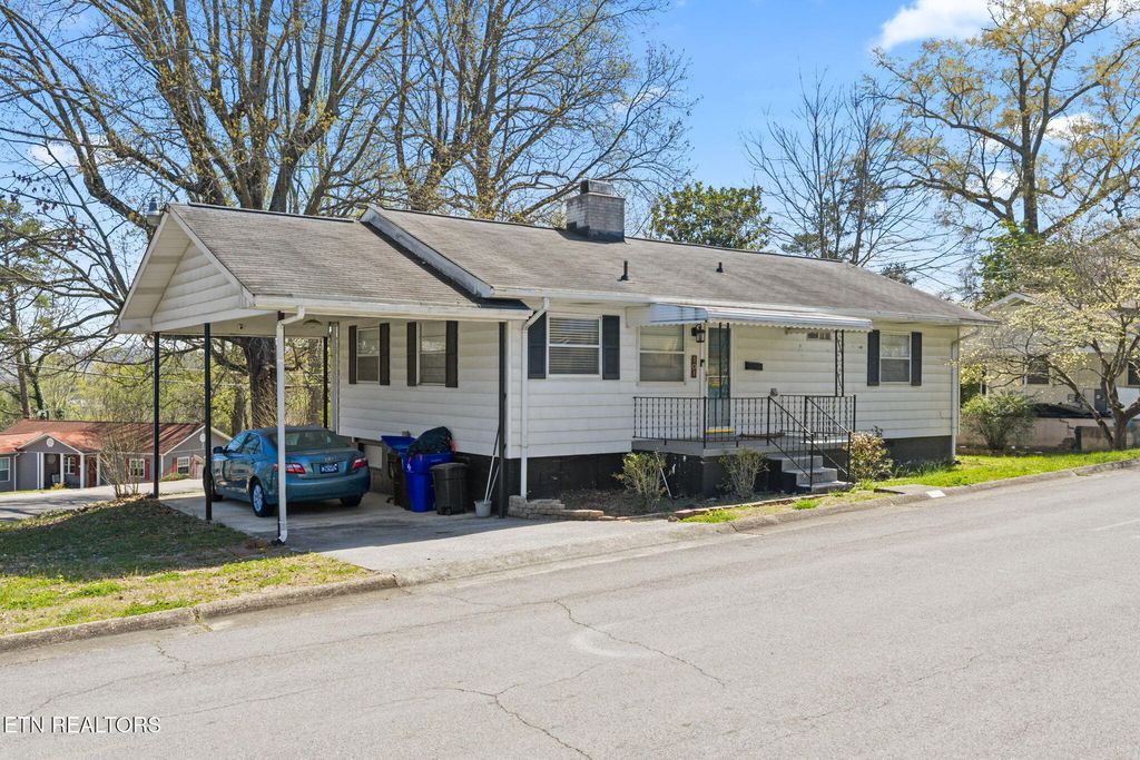 Photo of 101 Glendale Lane, Oak Ridge, TN 37830 (MLS # 1335029)