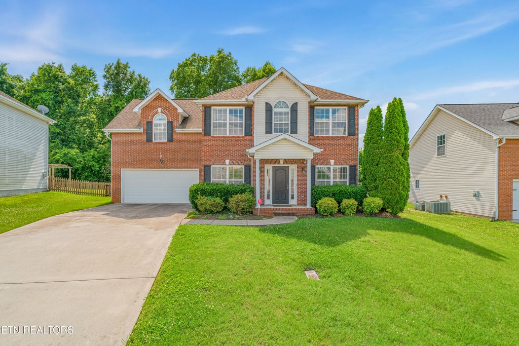 Photo of 913 Carter Ridge Drive, Knoxville, TN 37924 (MLS # 1345348)