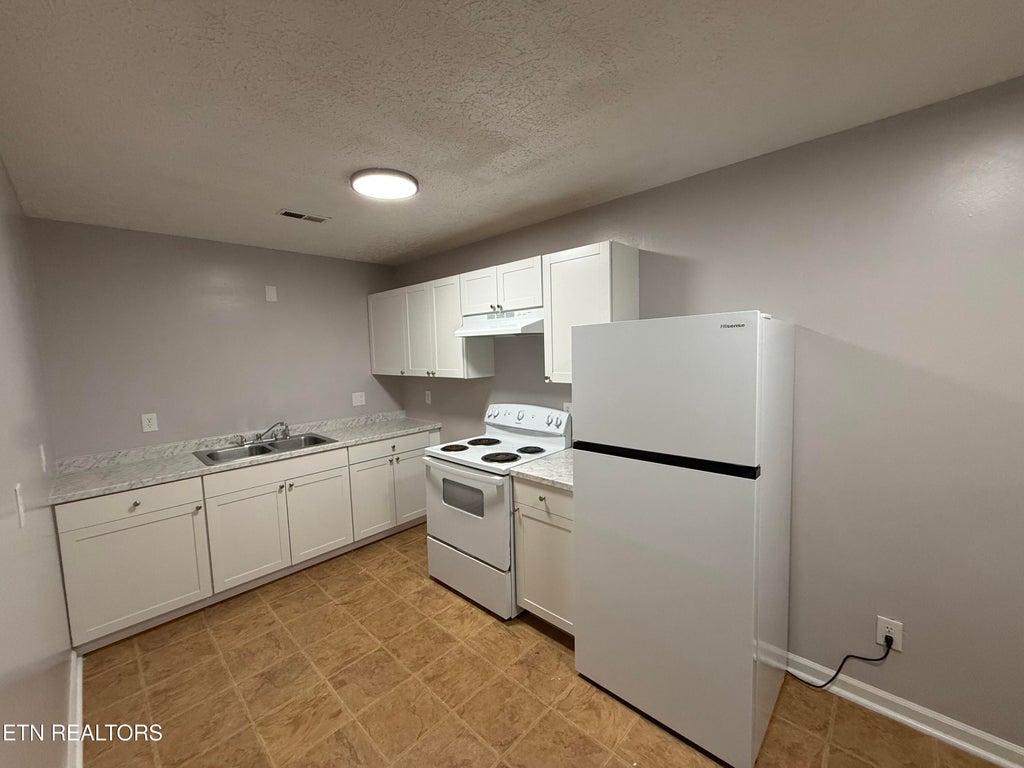Photo of 204 Ridenour Lane #105, Jacksboro, TN 37757 (MLS # 1359361)