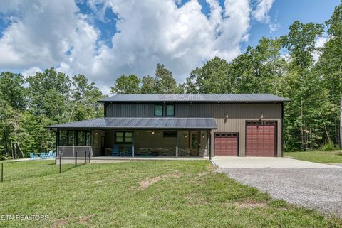 1532 E Overlook Rd Monterey TN 38574
