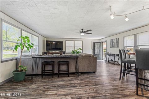 Tiny photo for 917 Central Ave, Athens, TN 37303 (MLS # 1337851)