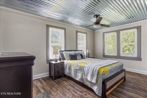 Tiny photo for 917 Central Ave, Athens, TN 37303 (MLS # 1337851)