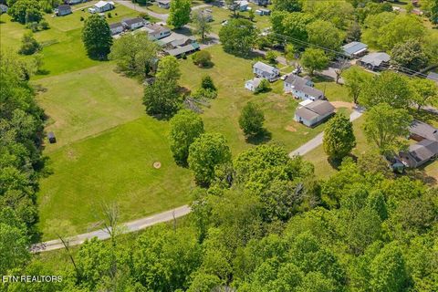 Tiny photo for 917 Central Ave, Athens, TN 37303 (MLS # 1337851)