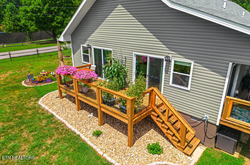 3138 Laurelwood Lane