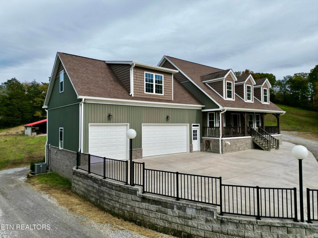 Photo of 10050 Hines Valley Rd, Lenoir City, TN 37771 (MLS # 1328098)