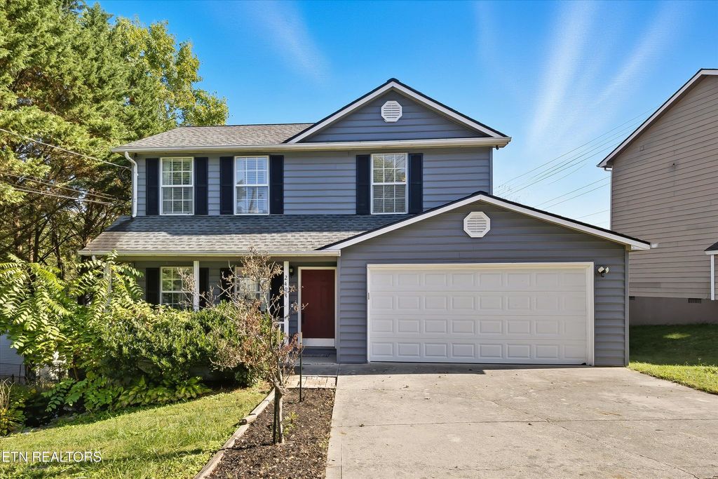 Photo of 2401 Wadsworth Drive, Knoxville, TN 37921 (MLS # 1318240)