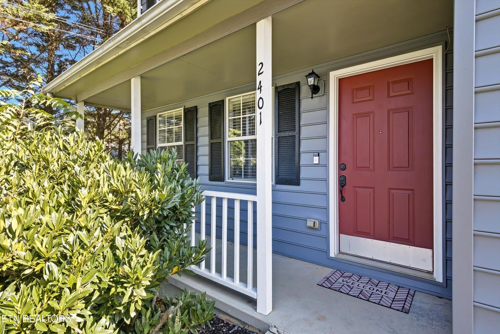 Photo of 2401 Wadsworth Drive, Knoxville, TN 37921 (MLS # 1318240)