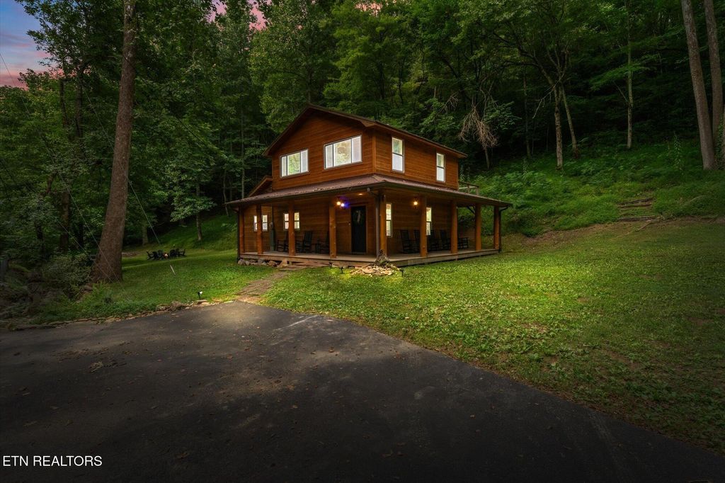 Photo of 3616 Henry Town Rd, Sevierville, TN 37876 (MLS # 1329172)