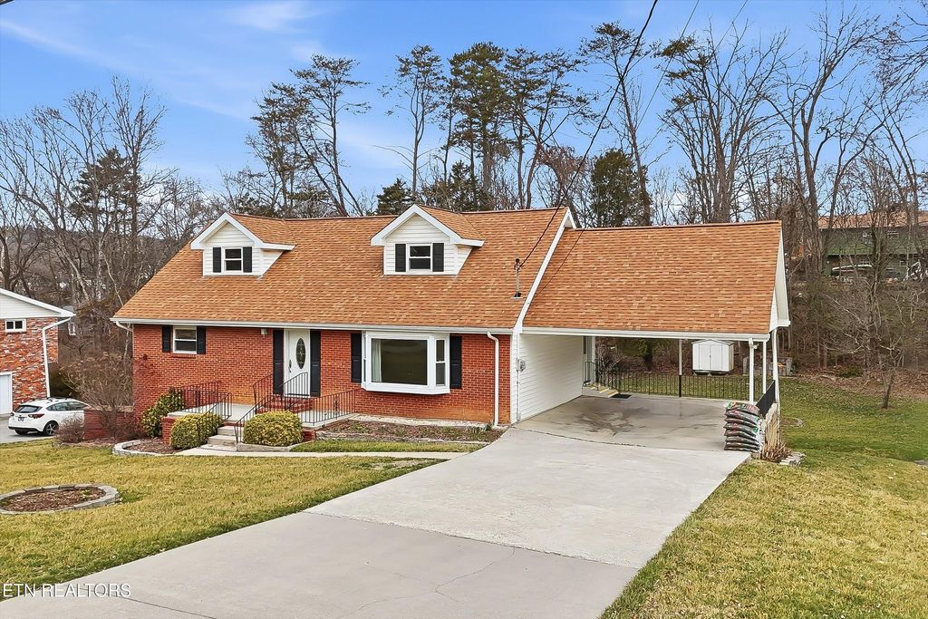 Photo of 168 Cumberland View Drive, Oak Ridge, TN 37830 (MLS # 1331269)