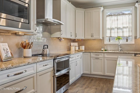 Tiny photo for 255 Trillium Tr, Lenoir City, TN 37771 (MLS # 1358309)