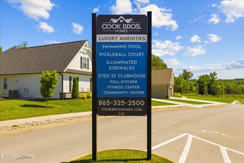 Tiny photo for 255 Trillium Tr, Lenoir City, TN 37771 (MLS # 1358309)