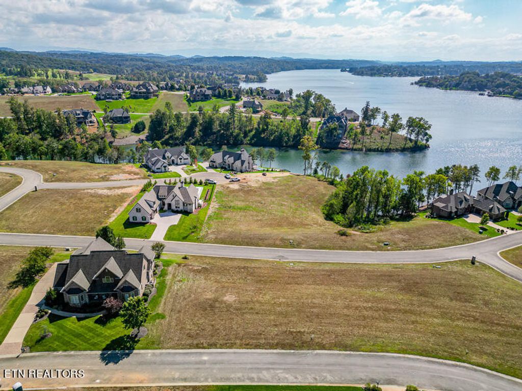 Photo of 863 Castaway Lane, Lenoir City, TN 37772 (MLS # 1218528)