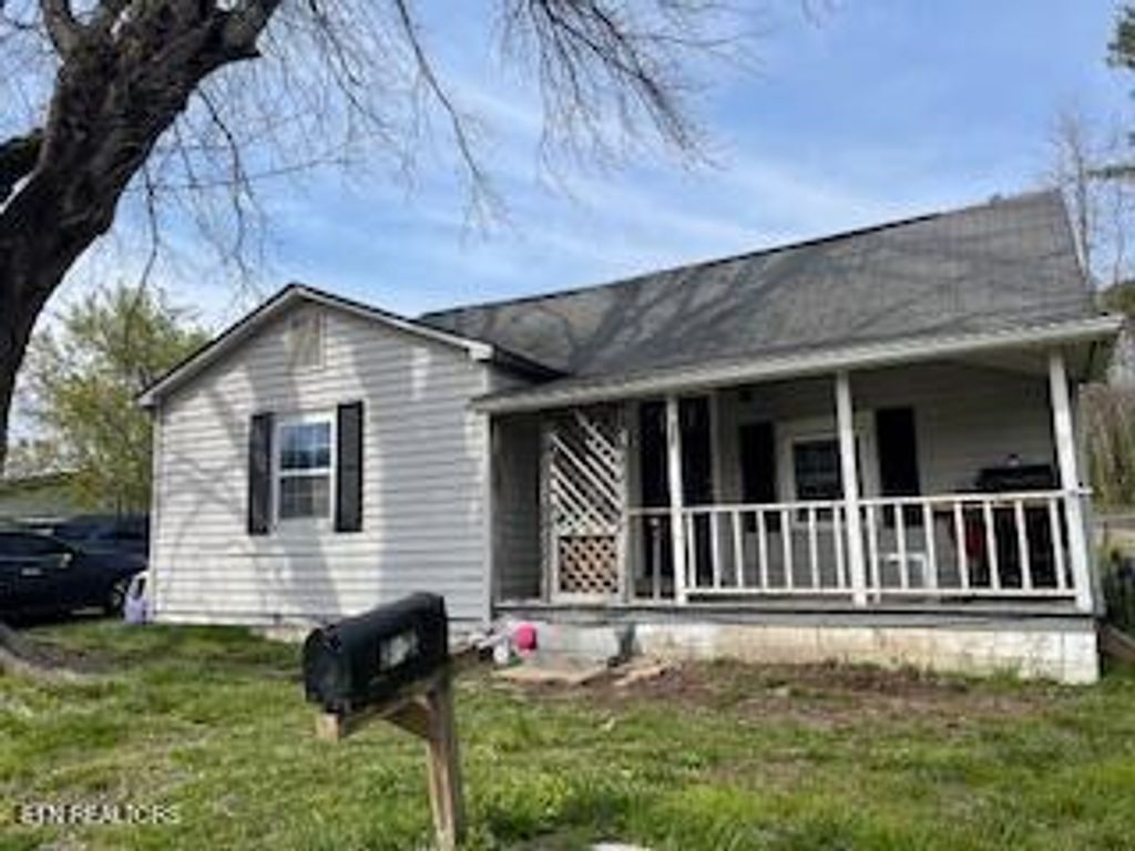 Photo of 337 Lower Jackson Rd, Oliver Springs, TN 37840 (MLS # 1333607)