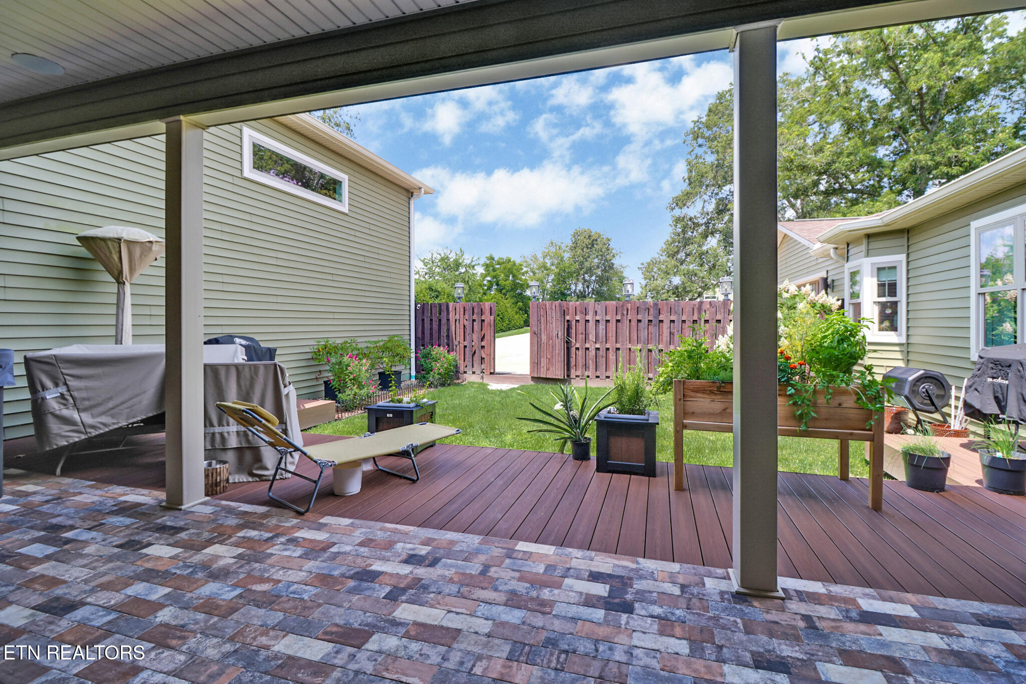 171 Red Oak Drive
