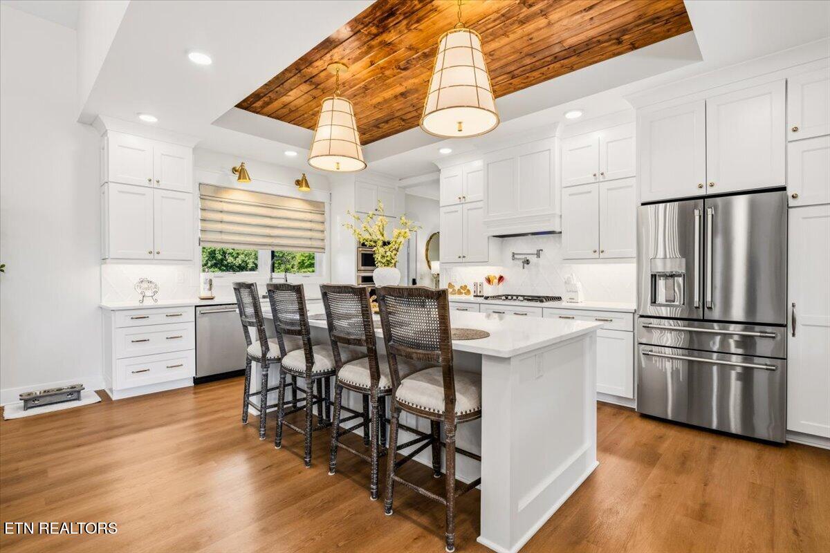 195 Grandview Lane