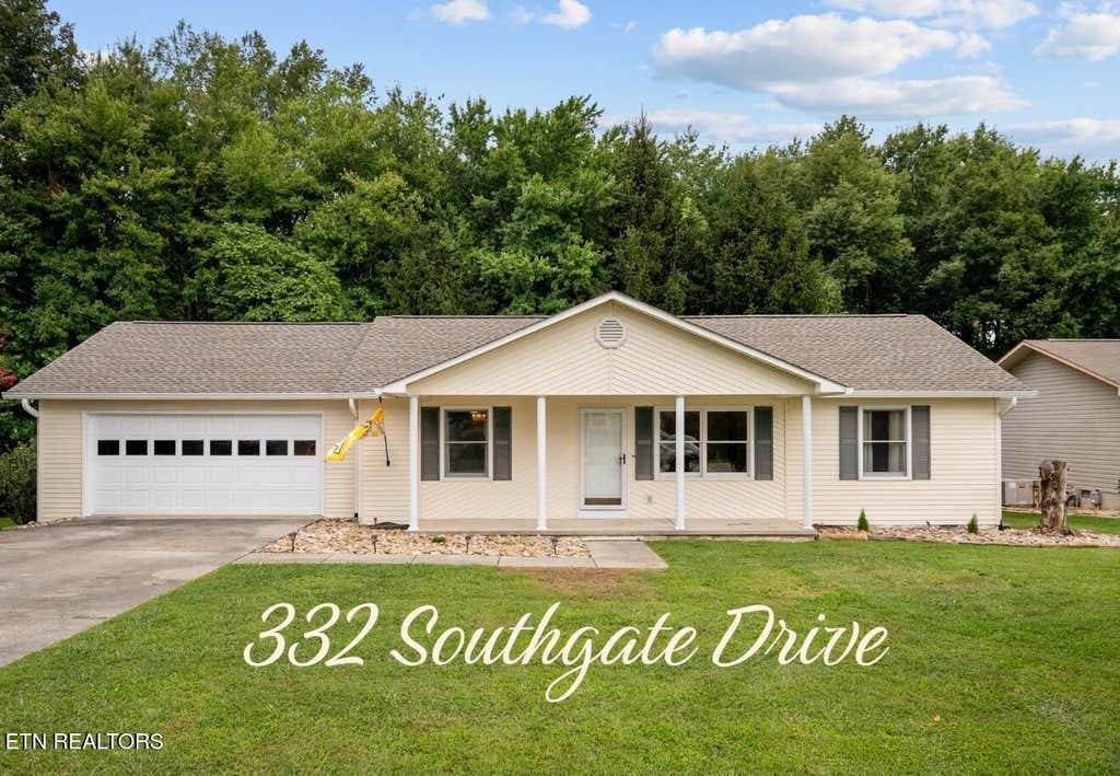 Photo of 332 Southgate Drive, Crossville, TN 38555 (MLS # 1350763)