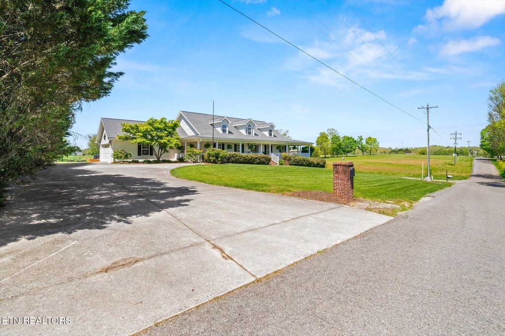 Photo of 120 Graves Vance Rd, Madisonville, TN 37354 (MLS # 1297163)