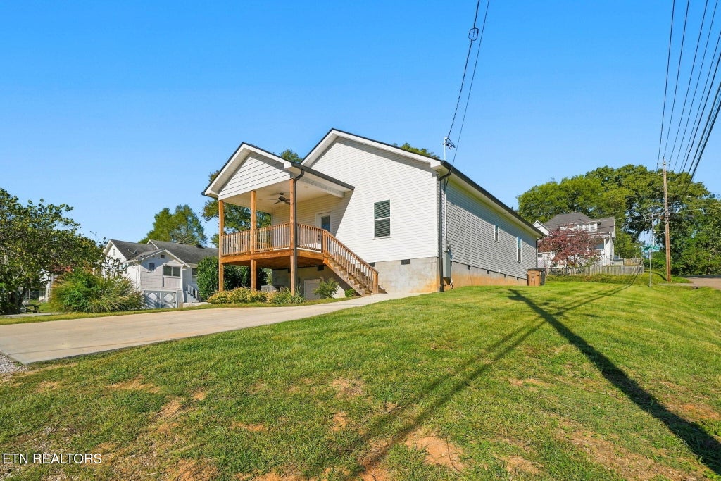 Photo of 2544 Bernhurst Drive, Knoxville, TN 37918 (MLS # 1359562)