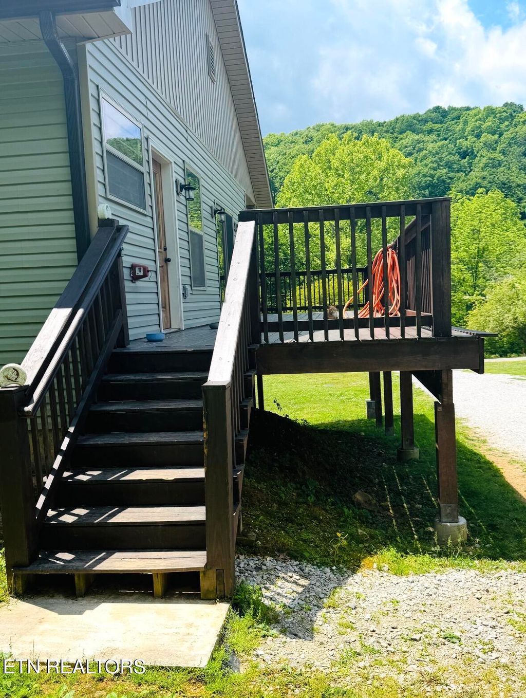 Photo of 287 Cave Creek Rd, Loudon, TN 37774 (MLS # 1330273)
