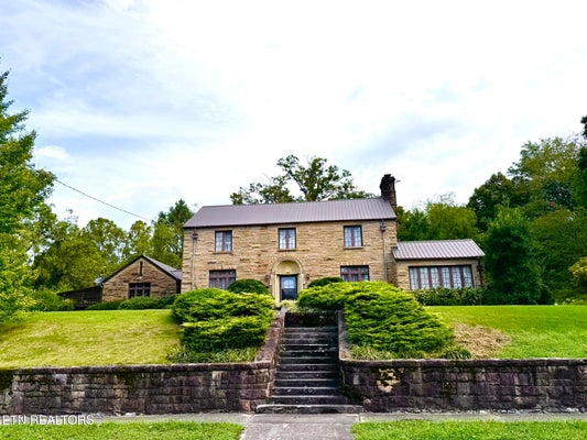 412 ENGLEWOOD RD, MIDDLESBORO, KY 40965 - Image 2dfb35415db5fd2d7fb3e6e51f0dcd2f/2037329861