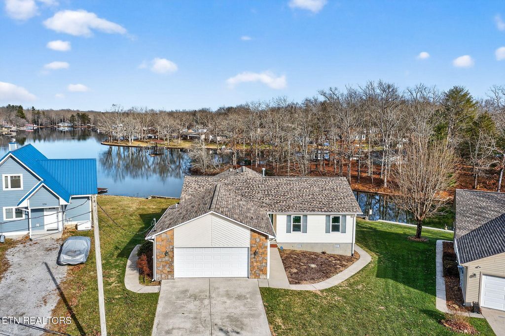 Photo of 124 Peace Pipe Bnd Bnd, Crossville, TN 38572 (MLS # 1330024)