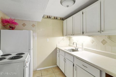 Tiny photo for 6521 Kanuga Drive, Knoxville, TN 37912 (MLS # 1325352)