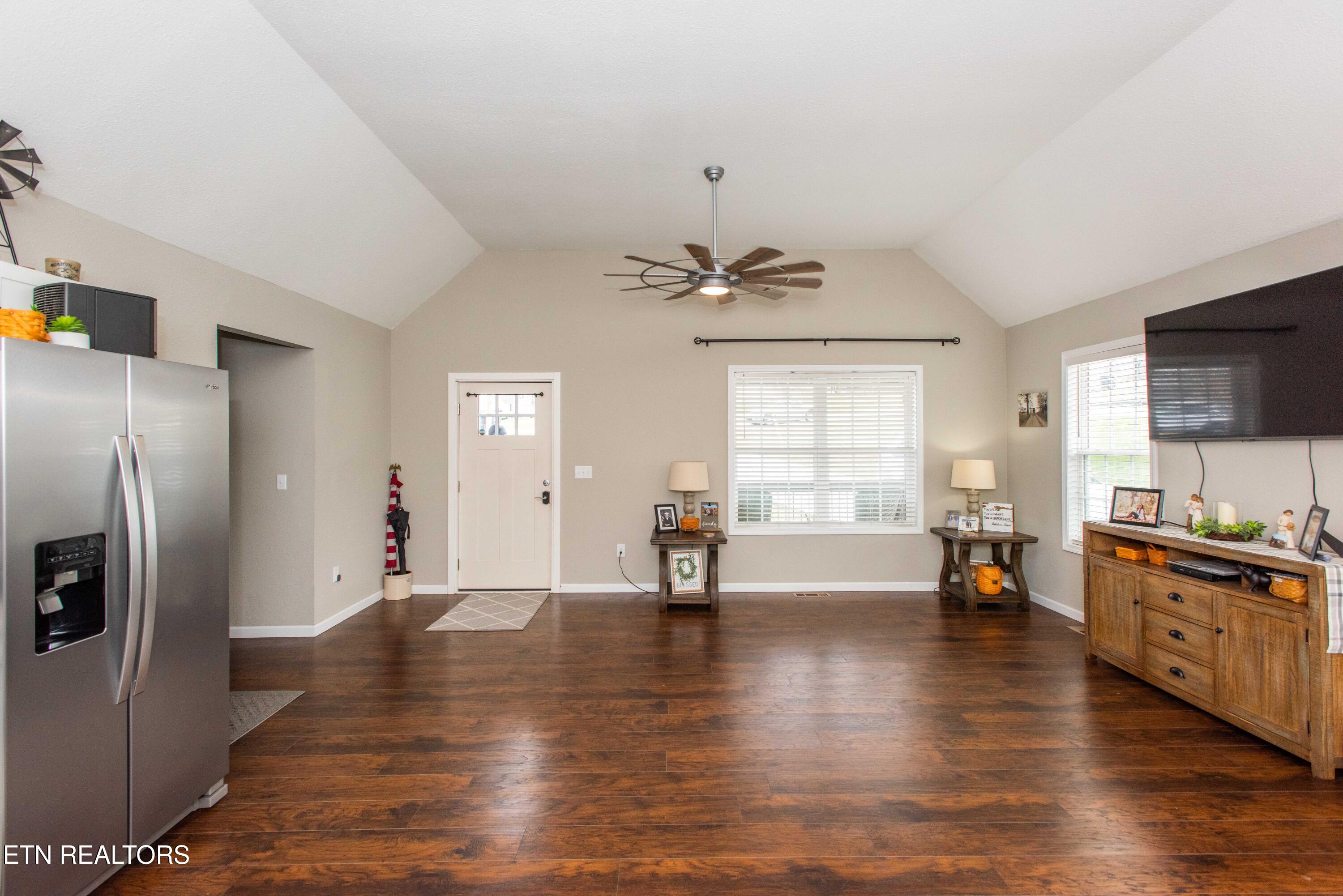 221 Kaysprings Circle