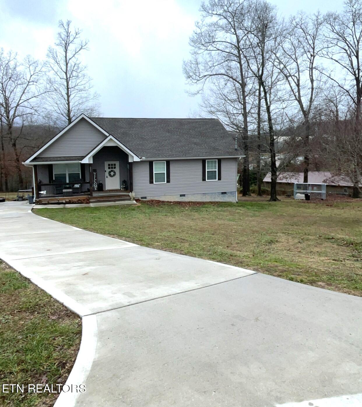 221 Kaysprings Circle