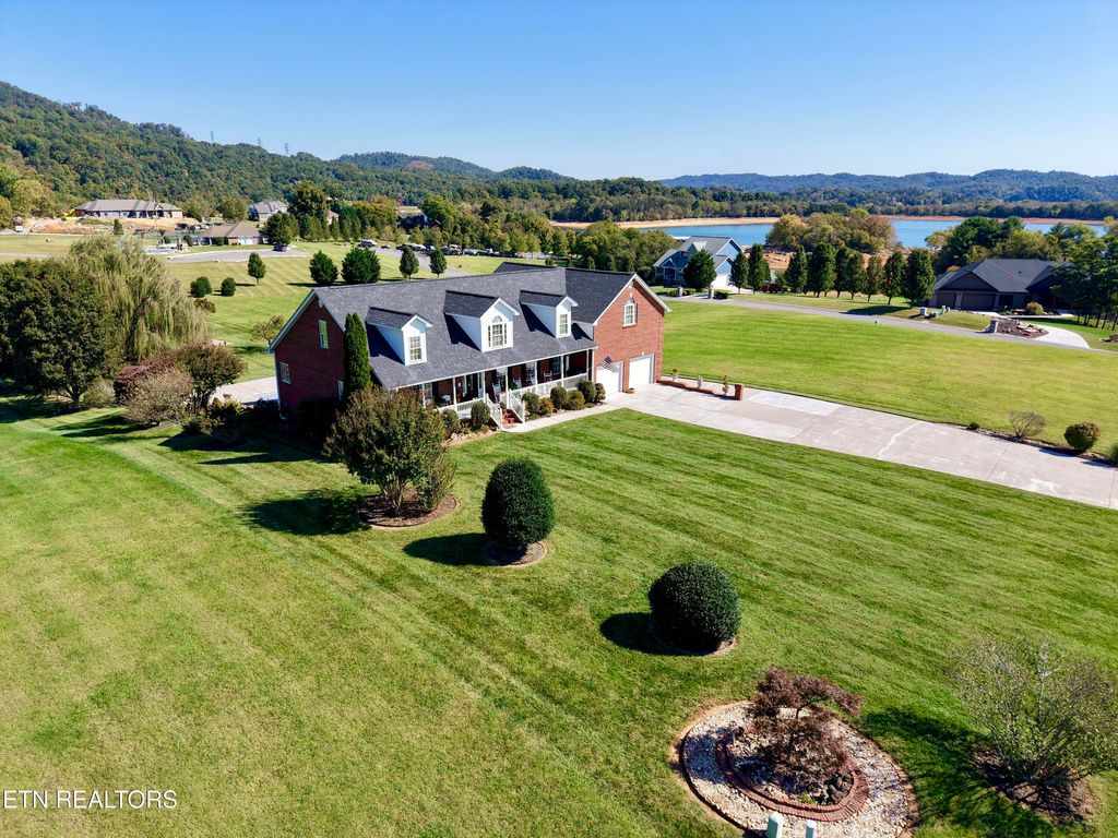 Photo of 1225 Legacy Bay Drive, Mooresburg, TN 37811 (MLS # 1318533)