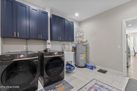 Tiny photo for 2579 Shoreline Vis, Morristown, TN 37814 (MLS # 1318709)