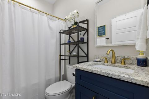 Tiny photo for 2579 Shoreline Vis, Morristown, TN 37814 (MLS # 1318709)