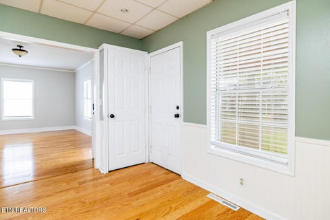 Tiny photo for 409 W 5th Ave, Lenoir City, TN 37771 (MLS # 1348773)