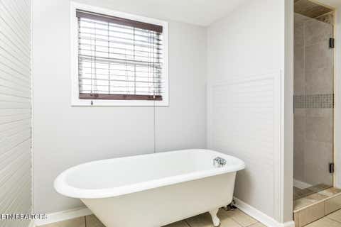 Tiny photo for 409 W 5th Ave, Lenoir City, TN 37771 (MLS # 1348773)
