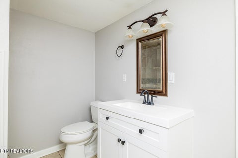 Tiny photo for 409 W 5th Ave, Lenoir City, TN 37771 (MLS # 1348773)