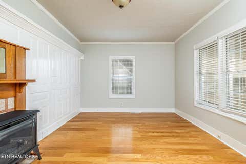 Tiny photo for 409 W 5th Ave, Lenoir City, TN 37771 (MLS # 1348773)