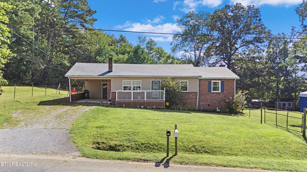 Photo of 112 County Rd 339, Sweetwater, TN 37874 (MLS # 1315300)